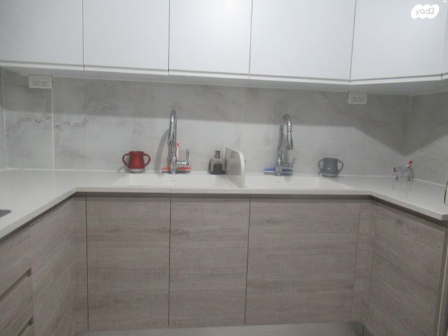 דירה, ז'בוטינסקי 14, שיכון ד, טבריה