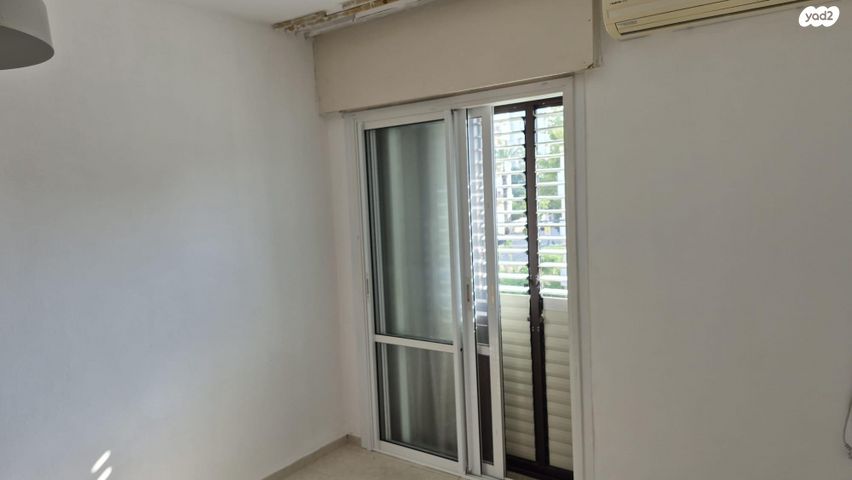 דירה, ז'בוטינסקי 9, צור שלום, קרית ביאליק