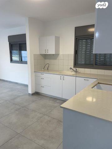 דירה, מורן 9, שיכון עובדים, טבריה