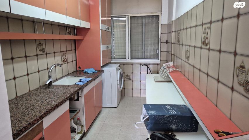 דירה, ז'בוטינסקי 9, צור שלום, קרית ביאליק