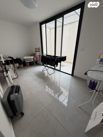 יחידת דיור, הידידות 2, שרונה, כפר יונה