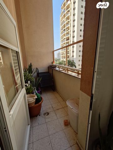 דירה, אביב 4, מגדיאל, הוד השרון