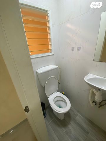 דירה, הנביאים 26, הרצליה, חיפה