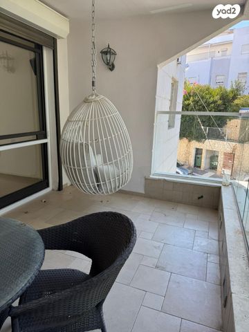 דירה, אלכסנדר ינאי, כרמליה, חיפה