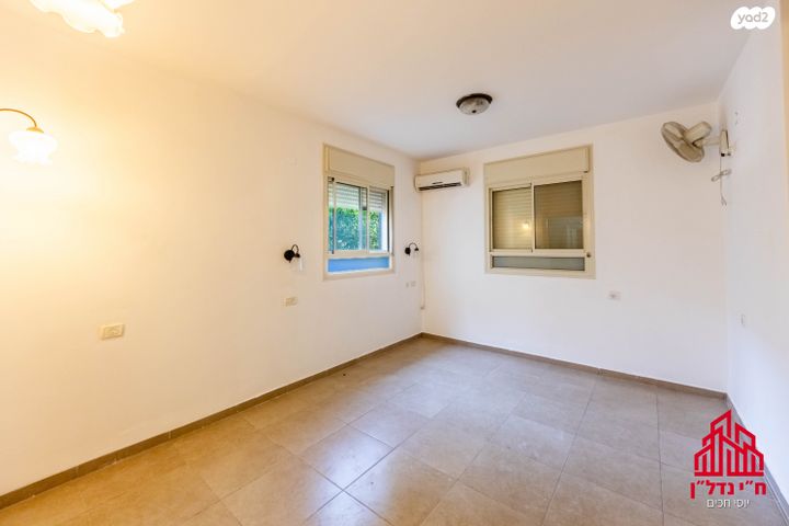 בית פרטי/ קוטג', מולדת