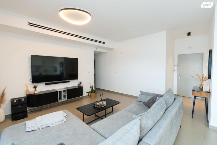 דירה, אור ים, אור עקיבא