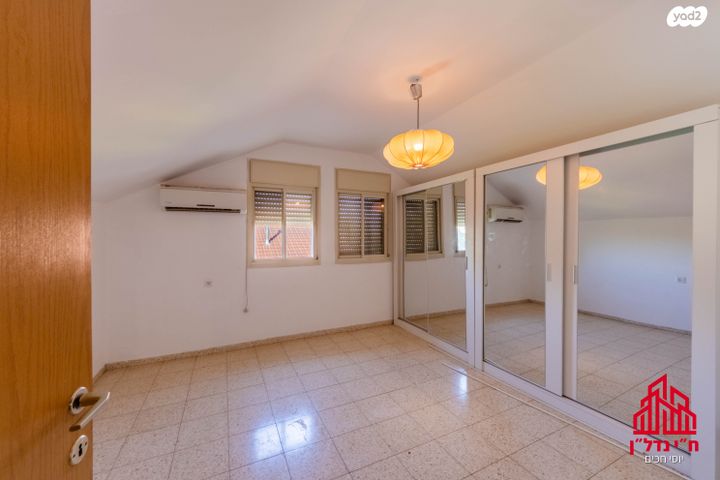 בית פרטי/ קוטג', מולדת