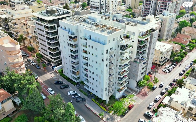 דירה, אלוף הניצחון, עליות, רמת גן