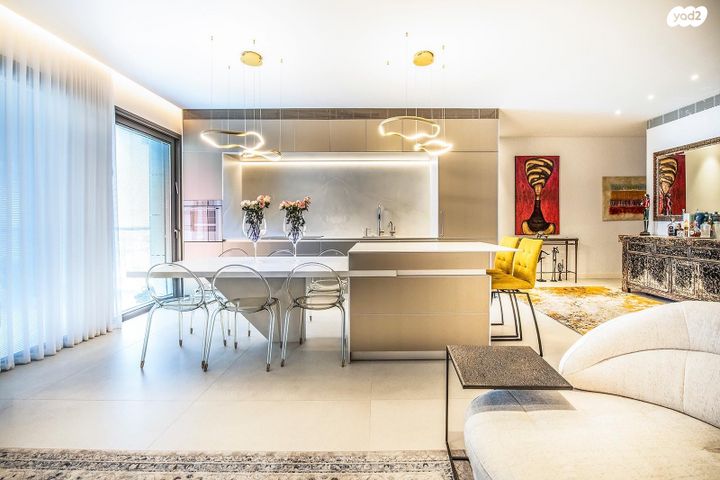 דירה, הרצליה ב', הרצליה