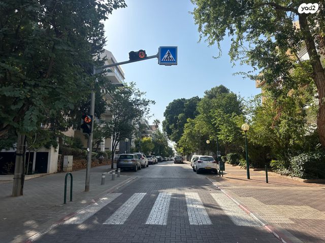 דירה, פועלים א, כפר סבא