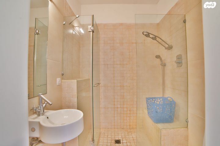 דירה, נחלת יצחק 18, נחלת יצחק, תל אביב יפו