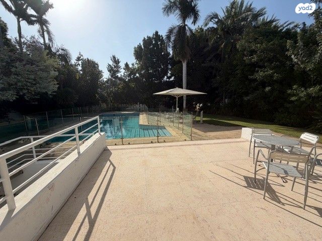 בית פרטי/ קוטג', סביון, סביון