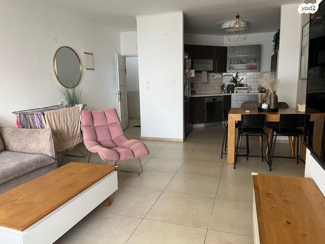 דירה, ידידות, מגדיאל, הוד השרון