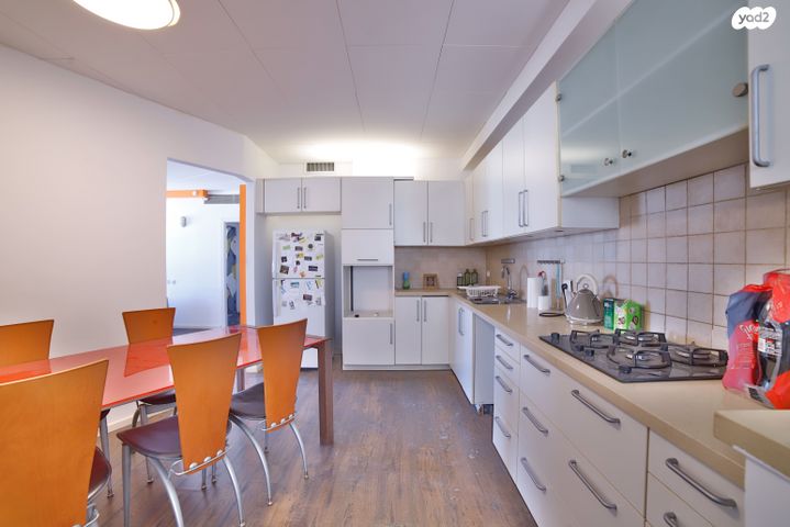 דירה, נחלת יצחק 18, נחלת יצחק, תל אביב יפו