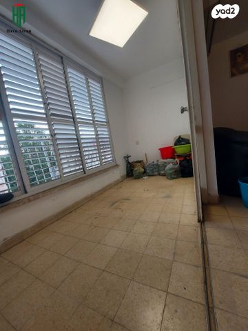 דירה, שדרות הנשיא וייצמן 80, מרכז העיר, חדרה