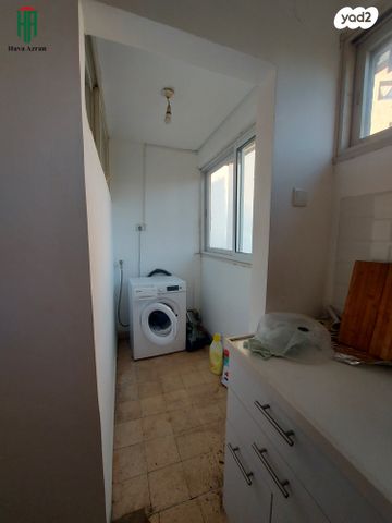 דירה, שדרות הנשיא וייצמן 80, מרכז העיר, חדרה