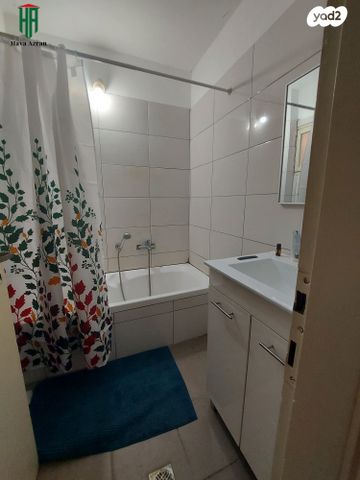 דירה, שדרות הנשיא וייצמן 80, מרכז העיר, חדרה