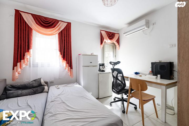 דופלקס, גפן 8, לשם, עלי זהב