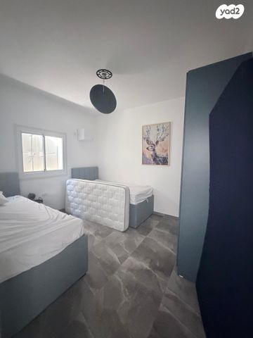 דו משפחתי, נוף הבשן, נוף הכנרת, צפת