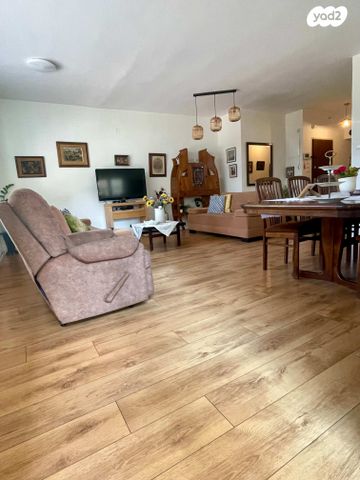 דירה, סנהדרין, עליות, רמת גן