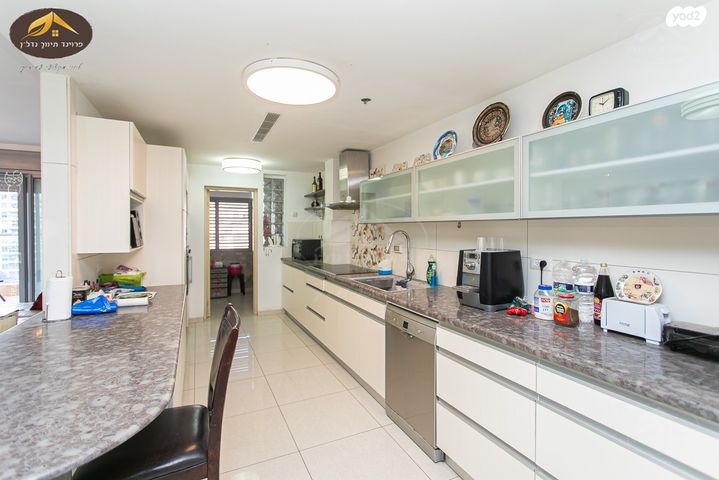 דירה, מנדל זינגר, סביוני הכרמל, חיפה