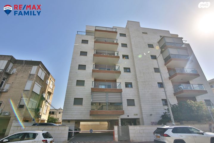 דירה, הרב קוק 18, מוצקין הותיקה, קרית מוצקין