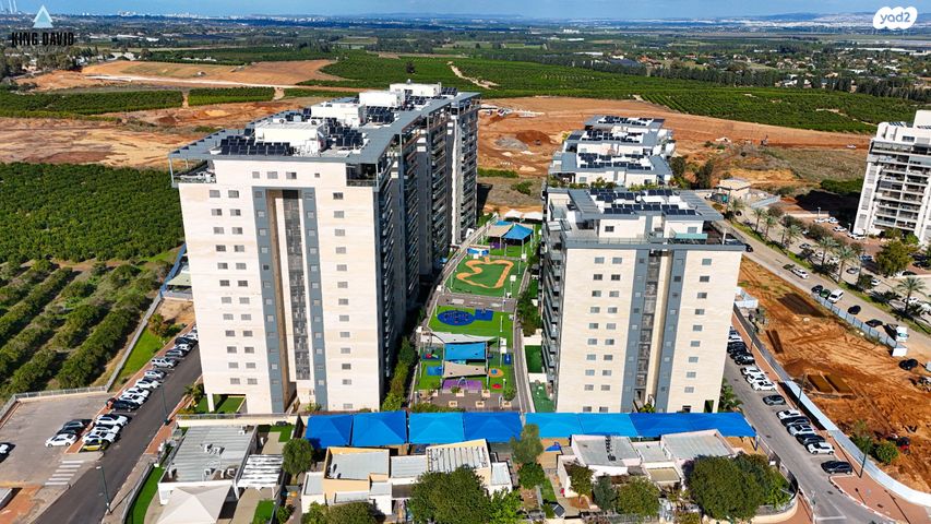 דירה, כפר יונה