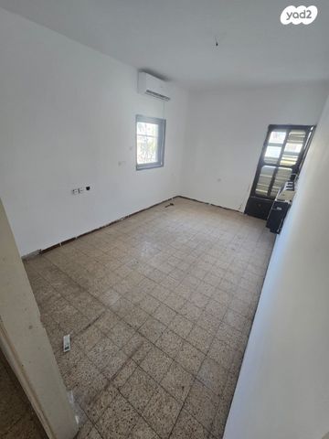 דירה, רוטשילד 8, רוטשילד עצמאות, בת ים