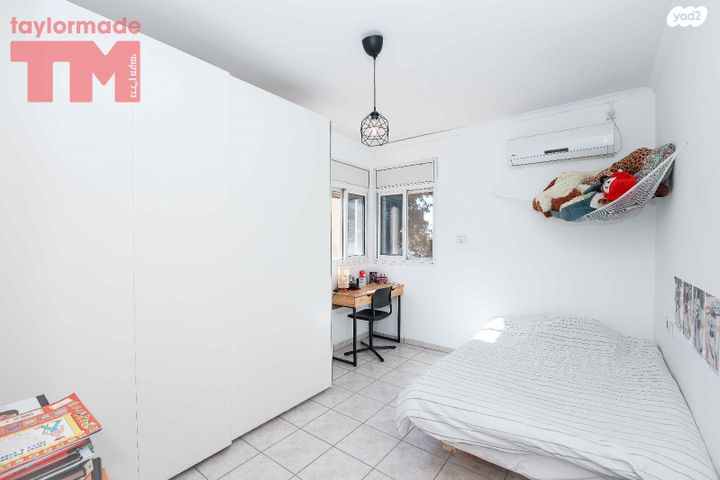 דו משפחתי, פרדס חנה כרכור