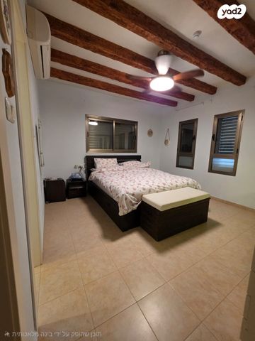 דו משפחתי, נאות הראשונים, מזכרת בתיה