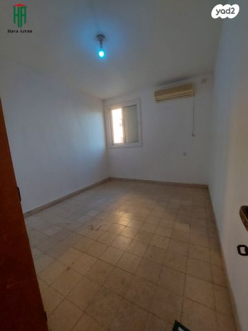 דירה, שדרות הנשיא וייצמן 80, מרכז העיר, חדרה