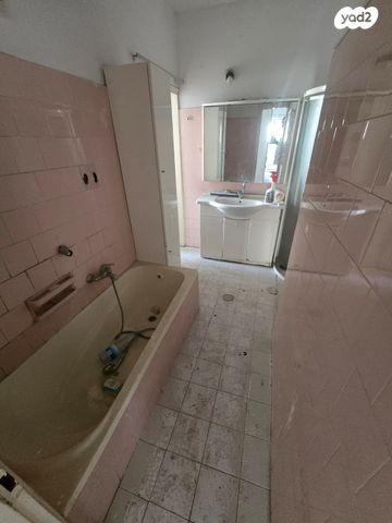 דירה, רוטשילד 8, רוטשילד עצמאות, בת ים