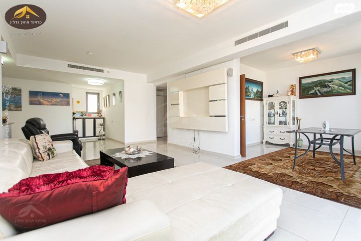 דירה, מנדל זינגר, סביוני הכרמל, חיפה