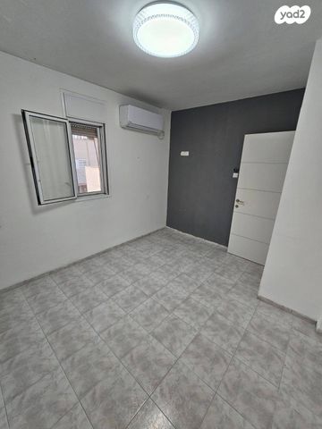 דירה, אורן, אלמוגים, קרית ים