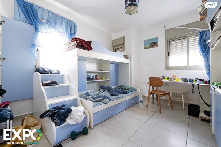 דופלקס, גפן 8, לשם, עלי זהב