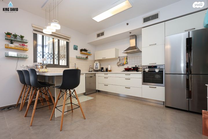 דירה, כפר יונה