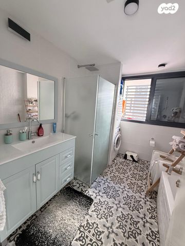 דירה, הגוש הגדול, רמת אביב החדשה, נופי ים, תל אביב יפו