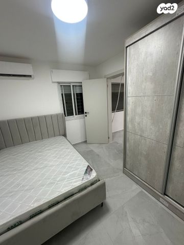 נתיב הלוטוס 25