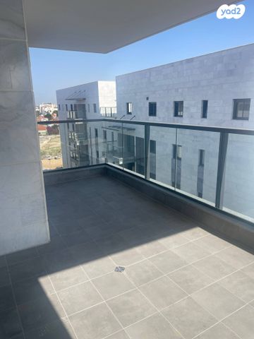 דירה, עלי, אשקלון