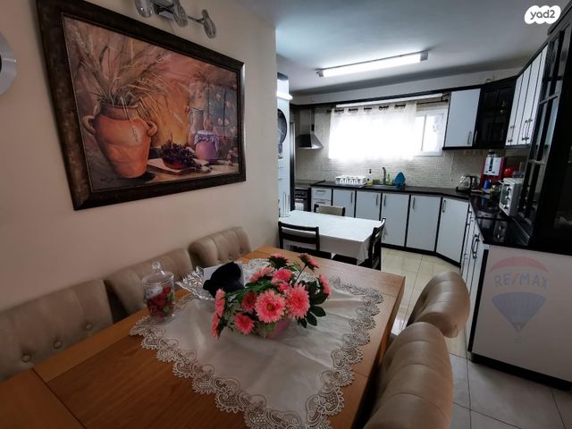 דירת גן, חבצלת 11, בן גוריון, נצרת עילית / נוף הגליל