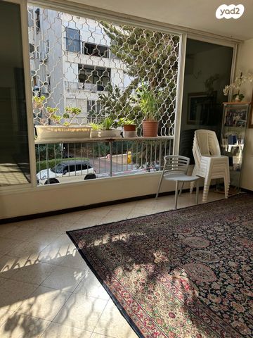 דירה, משה שרת, תל אביב יפו