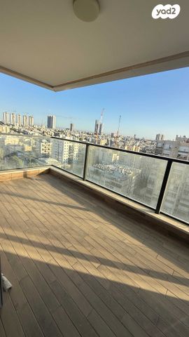 דירה, שדרות העצמאות 9, רוטשילד עצמאות, בת ים