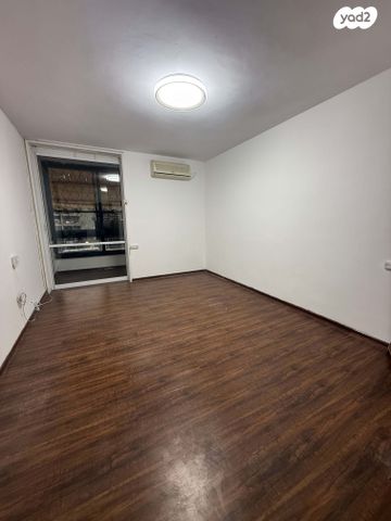 נווה עופר, תל כביר