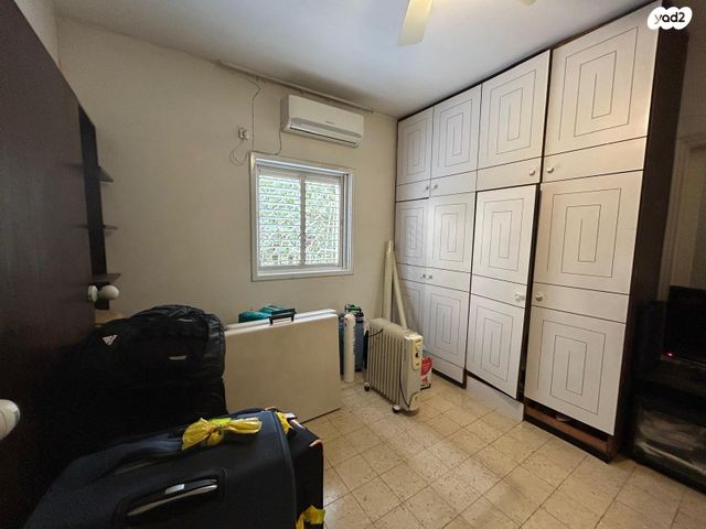 דירה, משה שרת, תל אביב יפו