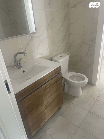 דירה, עלי, אשקלון