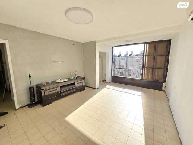 המרכז האזרחי