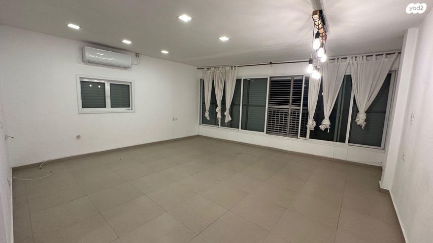 דירה, א.ד. גורדון 6, כצנלסון, ראשון לציון