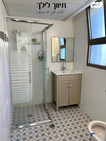 דירה, אלון, רמת השרון