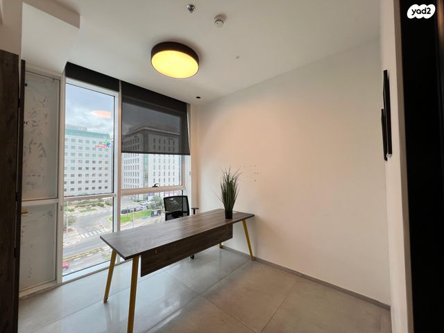 משרדים, הערבה, שאר העיר, גבעת שמואל