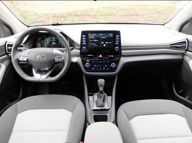 יונדאי איוניק